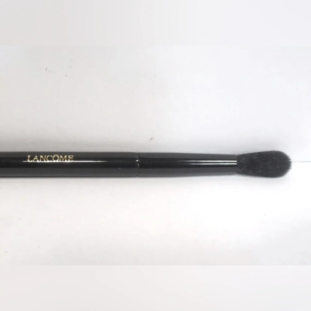 Lot of 2️⃣ NEW [Lancôme] Duel Ended (Blending & Allover) Eyeshadow Brushes - Picture 3 of 9